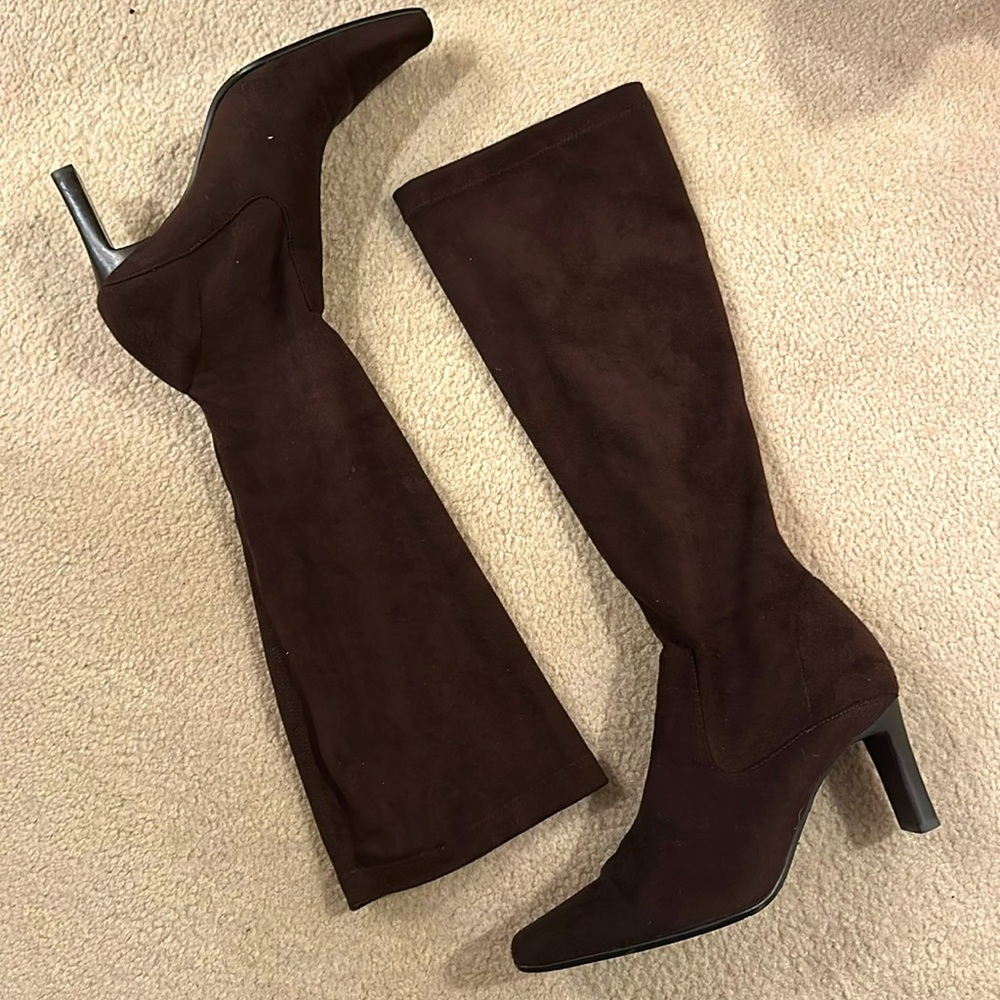 NEW Valerie Stevens Pull on boot 7.5